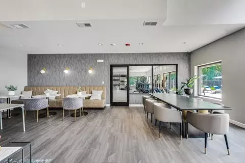 Dining - 2000 Chestnut Ave #407, Glenview, IL 60025 photo 2 of 2