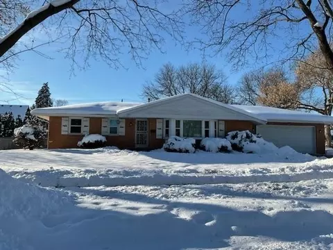 3502 Teal Ln, Rockford, IL 61103