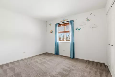 Bedroom - 2015 Brunswick Dr, Plainfield, IL 60586 photo 4 of 4