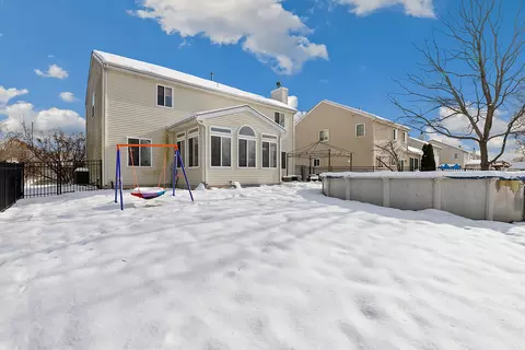 Exterior - 2015 Brunswick Dr, Plainfield, IL 60586 photo 2 of 3
