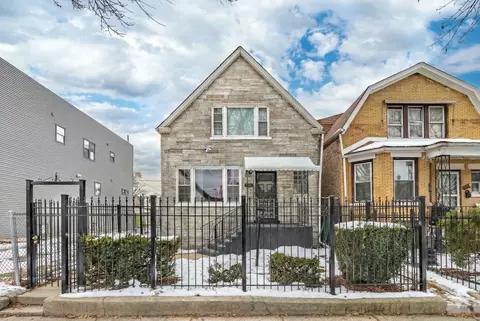 908 N Trumbull Ave, Chicago, IL 60651