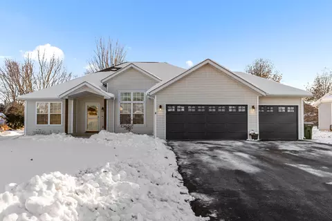 1106 Westmont Dr, Durand, IL 61024