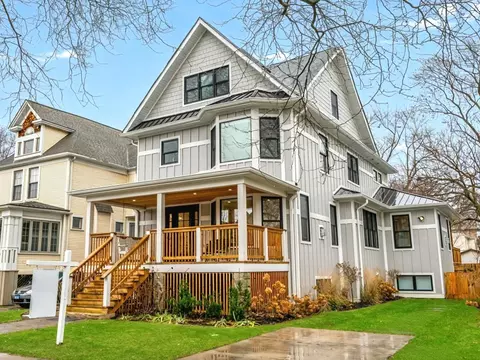 3817 N Lowell Ave, Chicago, IL 60641