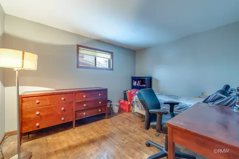 Bedroom - 305 E Normandy Dr, Addison, IL 60101 photo 3 of 6