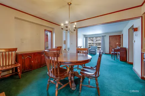 Dining - 305 E Normandy Dr, Addison, IL 60101 photo 2 of 2