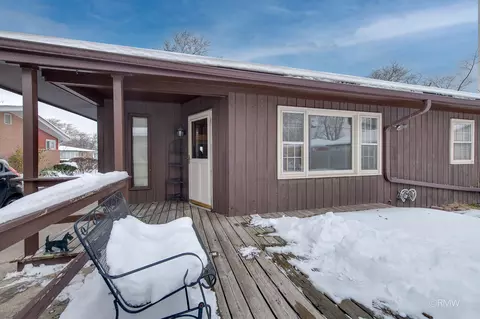 Exterior - 305 E Normandy Dr, Addison, IL 60101 photo 5 of 5