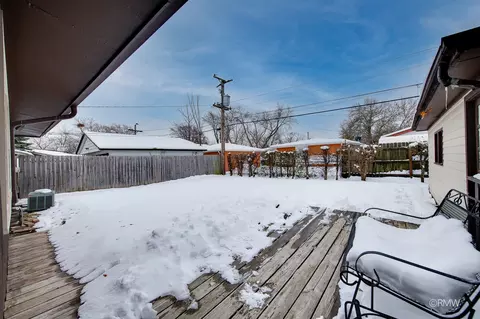 Exterior - 305 E Normandy Dr, Addison, IL 60101 photo 3 of 5
