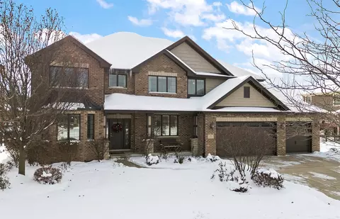 11701 Golden Gate Dr, Mokena, IL 60448