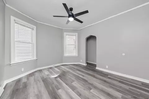 Living - 27 E 117th Pl, Chicago, IL 60628 photo 3 of 5