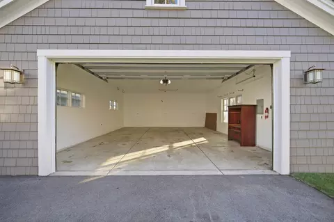 1489 E Algonquin Rd, Des Plaines, IL 60016 photo 23