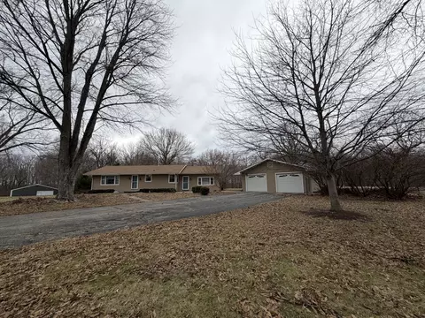 605 Douglas St, Catlin, IL 61817