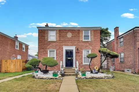7327 S Mozart St, Chicago, IL 60629