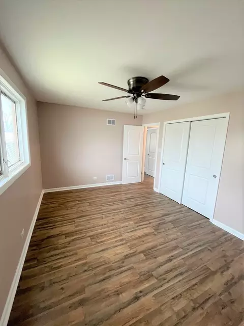 Bedroom - 525 S Cherry St, Itasca, IL 60143 photo 4 of 6