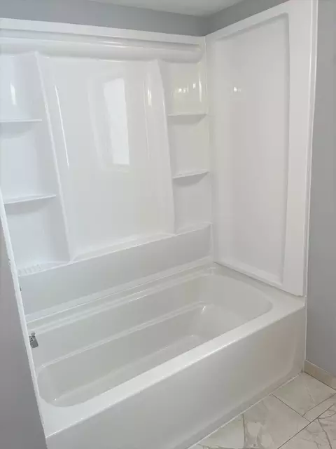 Bath - 525 S Cherry St, Itasca, IL 60143 photo 3 of 3