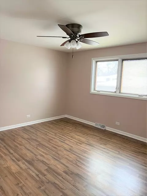 Bedroom - 525 S Cherry St, Itasca, IL 60143 photo 1 of 6
