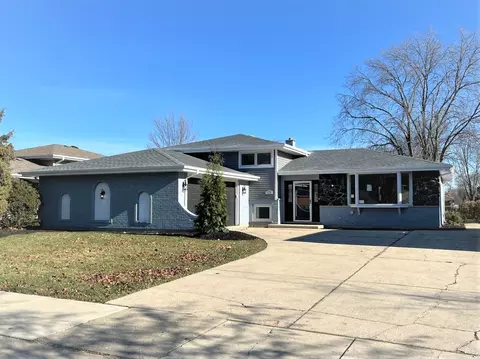 525 S Cherry St, Itasca, IL 60143