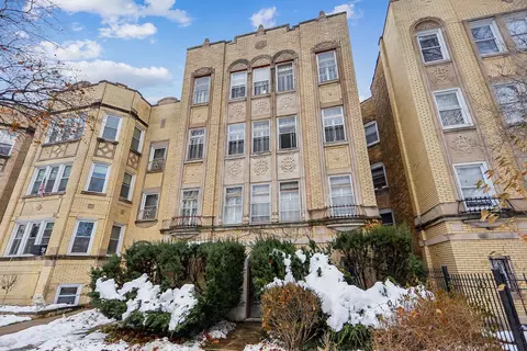 6434 N Mozart St, Chicago, IL 60645