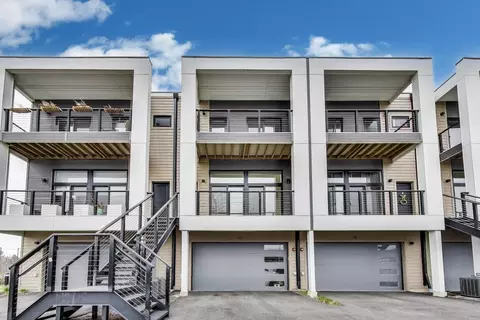 12 Golden Sunset Dr, Lake Zurich, IL 60047