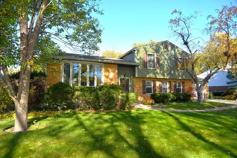 Undisclosed, Palatine, IL 60074