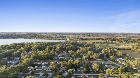 View/Area - 4304 Clearview Dr, Mchenry, IL 60050 photo 3 of 3
