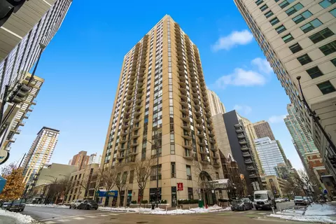 70 W Huron St #607, Chicago, IL 60654