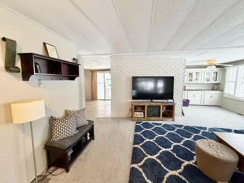 114 Melbrooke Dr, Elgin, IL 60123 photo 6