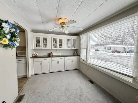 114 Melbrooke Dr, Elgin, IL 60123 photo 7