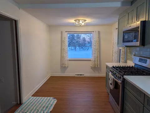 Kitchen - 3618 Maple Ave, Mchenry, IL 60050 photo 4 of 4