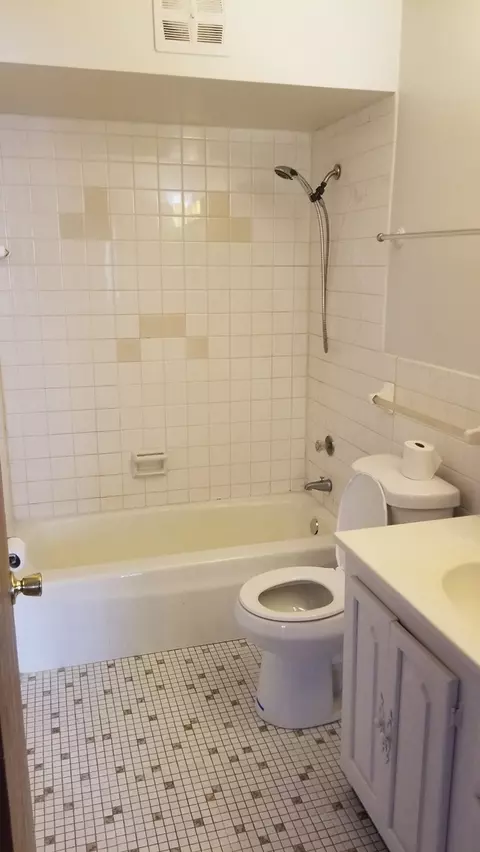18550 Torrence Ave #19, Lansing, IL 60438 photo 8