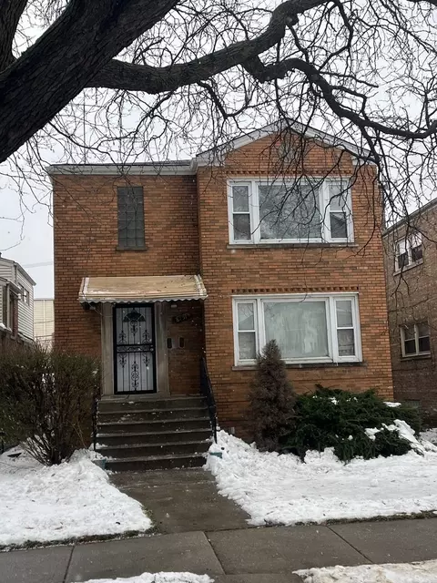 8751 S Blackstone Ave, Chicago, IL 60619