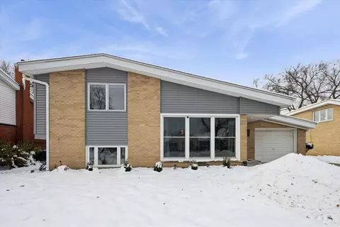 120 S Fairlane Ave, Elmhurst, IL 60126