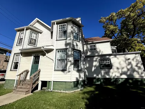 4118 W Cullom Ave, Chicago, IL 60641