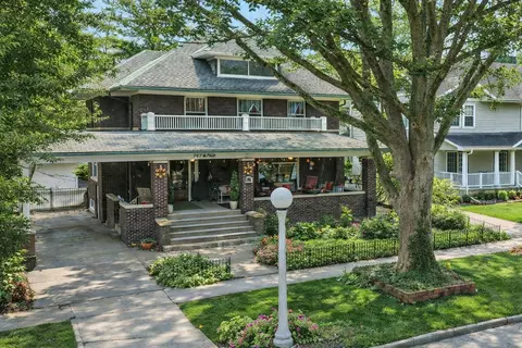 707 W Main St, Urbana, IL 61801