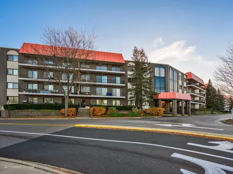 4901 Golf Rd #407, Skokie, IL 60077