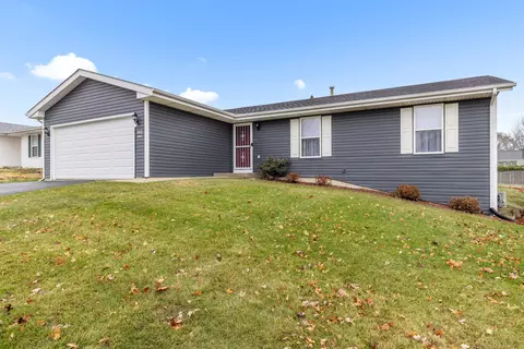 4414 Sunbury Dr, Rockford, IL 61109
