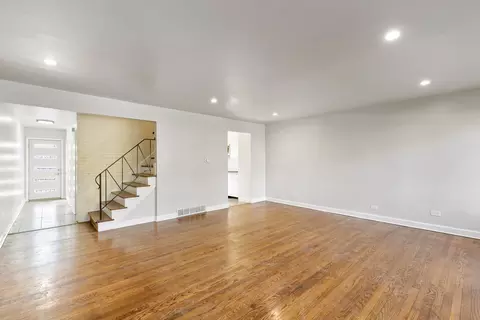 1731 E 74th St, Chicago, IL 60649 photo 4