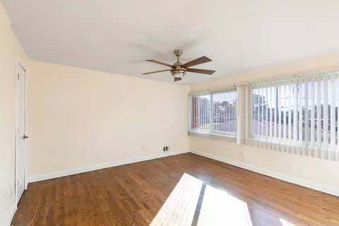 1731 E 74th St, Chicago, IL 60649 photo 11