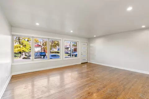 1731 E 74th St, Chicago, IL 60649 photo 3