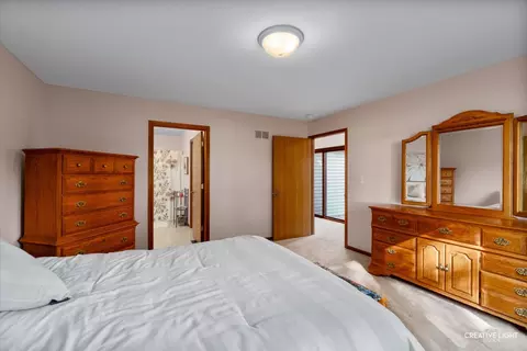 Bedroom - 43 S Juniper Dr, North Aurora, IL 60542 photo 3 of 3