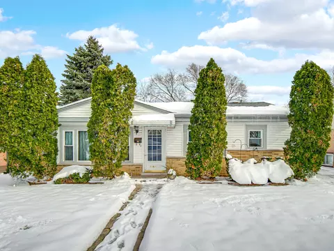 11811 S Tripp Ave, Alsip, IL 60803