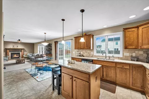 Kitchen - 307 Thicket Pt, Normal, IL 61761 photo 3 of 3
