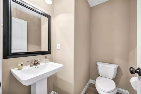 Bath - 307 Thicket Pt, Normal, IL 61761 photo 1 of 3