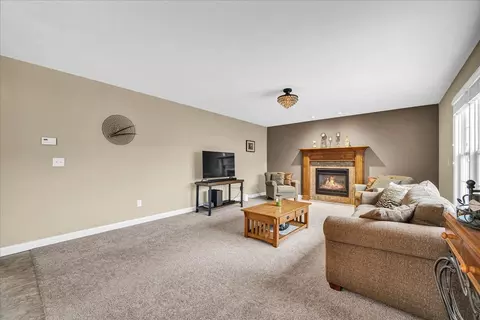 Living - 307 Thicket Pt, Normal, IL 61761 photo 1 of 3