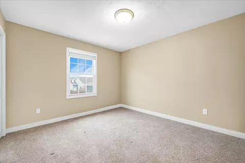 Bedroom - 307 Thicket Pt, Normal, IL 61761 photo 5 of 9