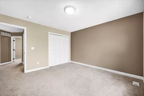 Bedroom - 307 Thicket Pt, Normal, IL 61761 photo 8 of 9