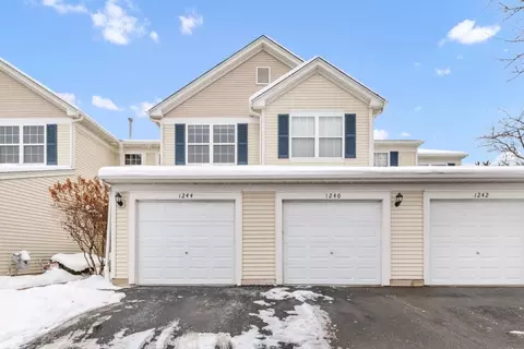 1244 Brookdale Dr #1244, Carpentersville, IL 60110