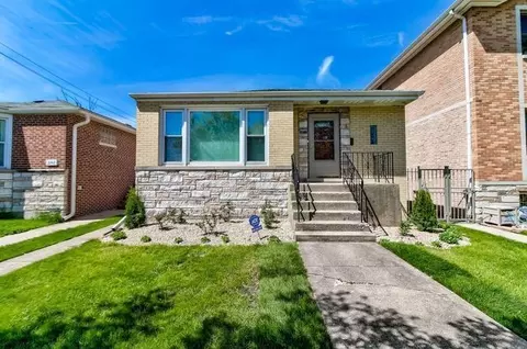 3140 W Hood Ave, Chicago, IL 60659