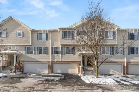 1794 Fredericksburg Ln #1794, Aurora, IL 60503