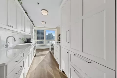 Kitchen - 57 E Delaware Pl #3906, Chicago, IL 60611 photo 1 of 4