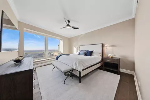 Bedroom - 57 E Delaware Pl #3906, Chicago, IL 60611 photo 1 of 4